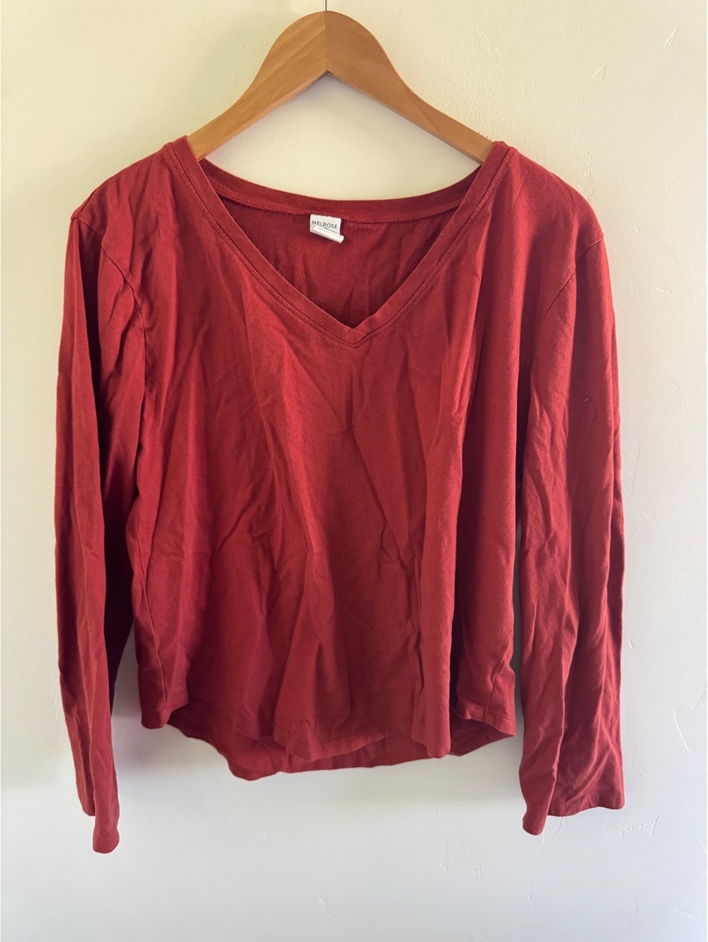 Melrose and Market Medium Rust Red V-Neck Long Sleeve Relaxed Top
